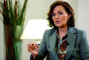 La vicepresidenta española, hospitalizada
