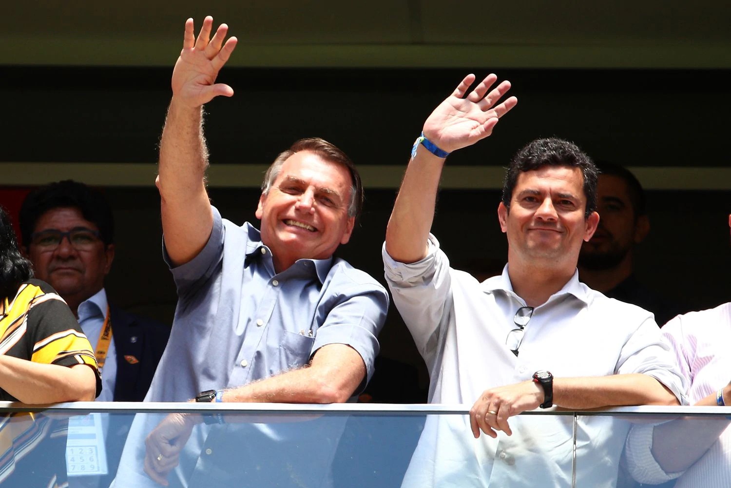 El presidente Bolsonaro y su entonces ministro Moro en la final de la Supercopa brasileña en febrero en Brasilia.BUDA MENDES / GETTY IMAGES